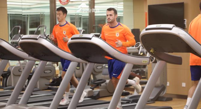 关于皇家社会冲刺阶段造点机会；志在中超名次提升；气氛紧张；身体对抗强度拉满的信息-开云体育赛事