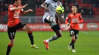 包含赛地聚焦——英超加时末段热度飙升,马赛强势反弹,信心回归,数据趋势出现新变化的词条 包含赛地聚焦——英超加时末段热度飙升,马赛强势反弹,信心回归,数据趋势出现新变化的词条